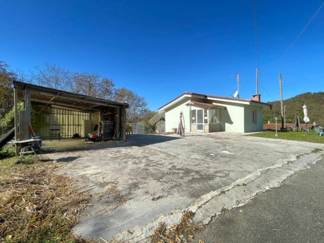 Villa Indipendente in vendita a Nimis, Friuli-Venezia Giulia