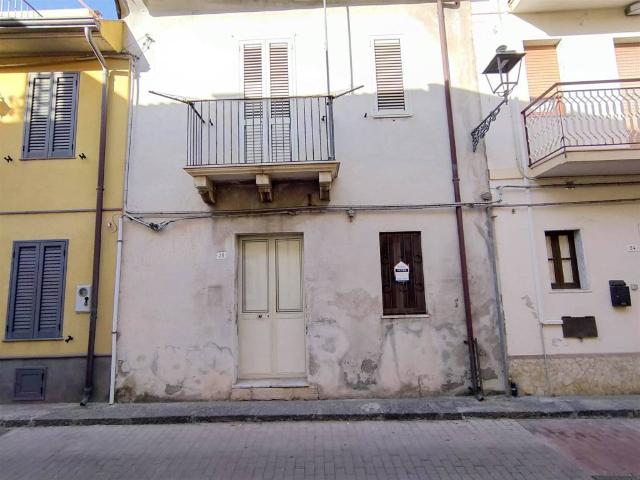 Villa Indipendente in vendita a Nizza Di Sicilia, Sicilia