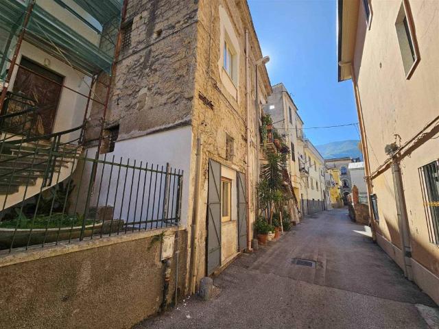Villa Indipendente in vendita a Nocera Superiore, Campania