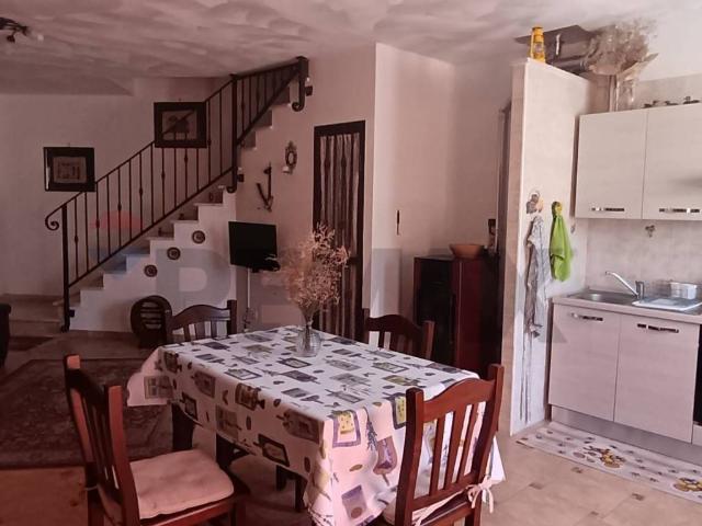 Villa Indipendente in vendita a Nocera Umbra, Umbria