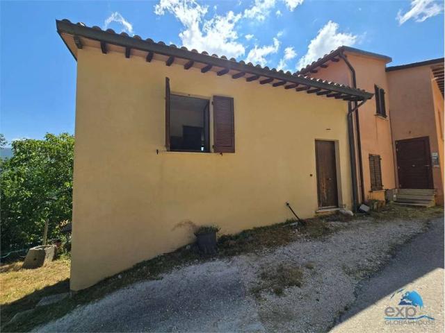 Villa Indipendente in vendita a Nocera Umbra, Umbria