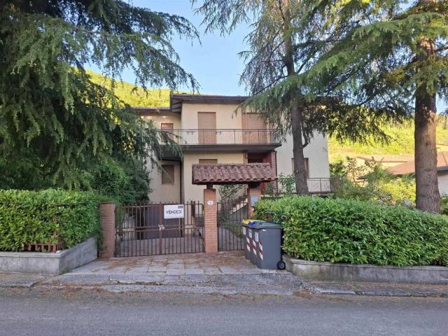 Villa Indipendente in vendita a Nocera Umbra, Umbria