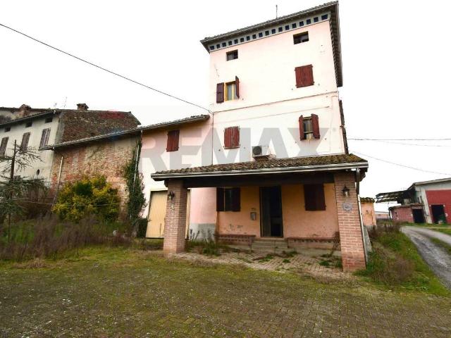 Villa Indipendente in vendita a Noceto, Reggio Emilia