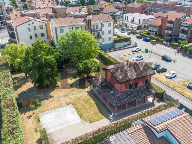 Villa Indipendente in vendita a Noceto, Reggio Emilia
