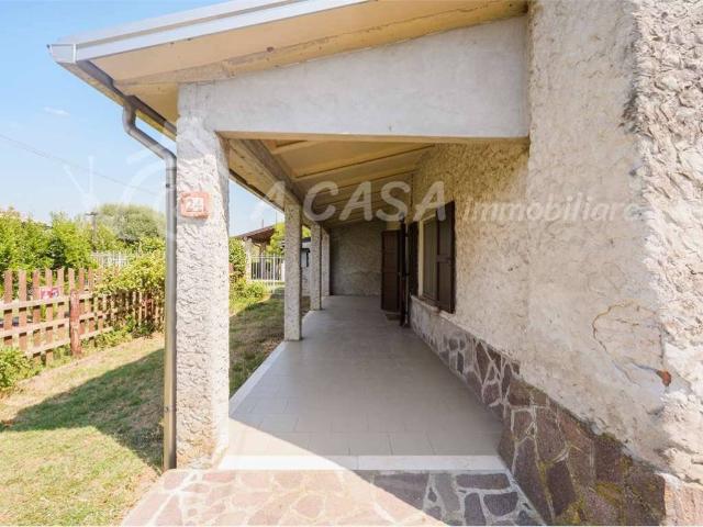 Villa Indipendente in vendita a Noceto, Reggio Emilia