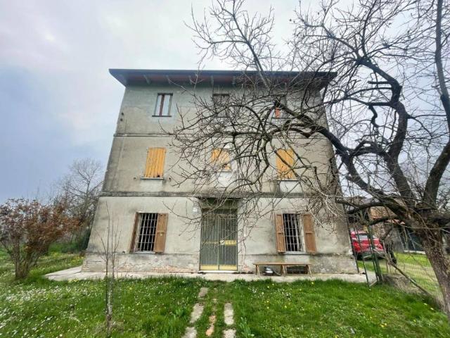 Villa Indipendente in vendita a Noceto, Reggio Emilia