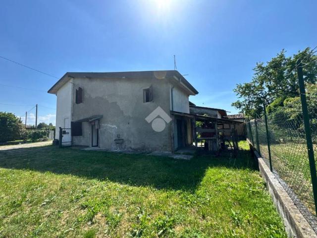 Villa Indipendente in vendita a Noceto, Reggio Emilia