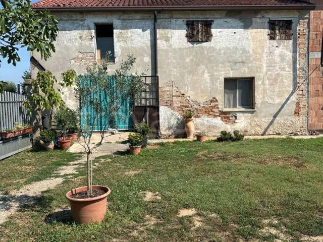 Villa Indipendente in vendita a Nogara, Veneto