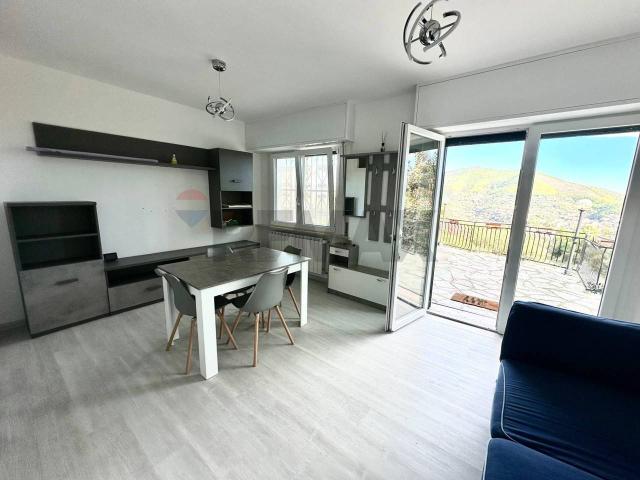Villa Indipendente in vendita a Noli, Liguria