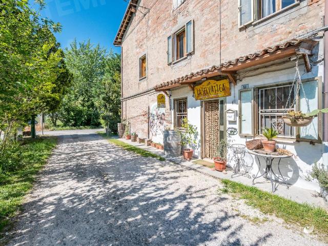 Villa Indipendente in vendita a Unione dei comuni del Sorbara, Nonantola