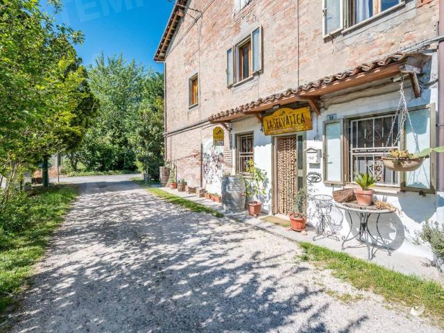Villa Indipendente in vendita a Unione dei comuni del Sorbara, Nonantola