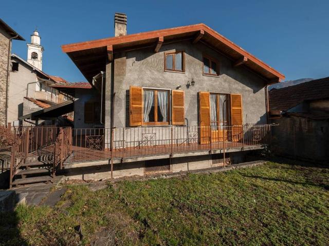 Villa Indipendente in vendita a Brolo, Piemonte