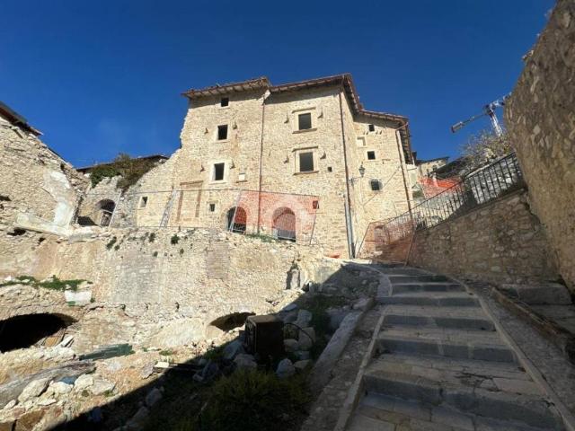 Villa Indipendente in vendita a Norcia, Umbria