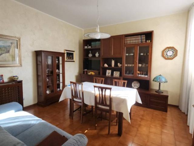 Villa Indipendente in vendita a Nosate, Lombardia