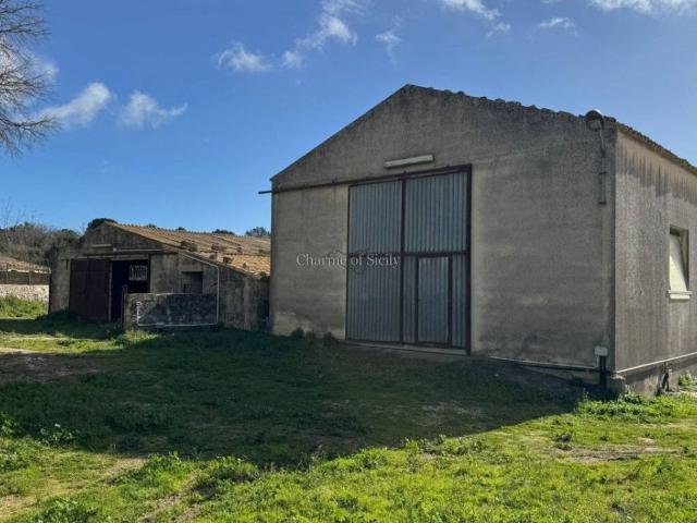 Villa Indipendente in vendita a Noto, Sicilia