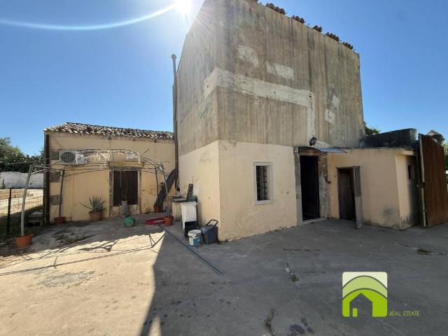 Villa Indipendente in vendita a Noto, Sicilia