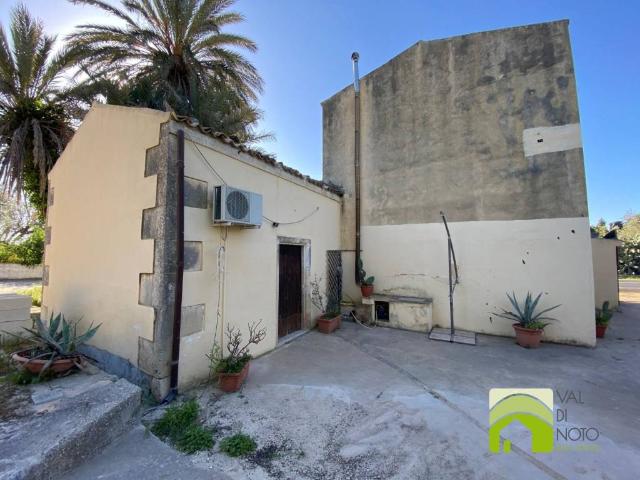 Villa Indipendente in vendita a Noto, Sicilia