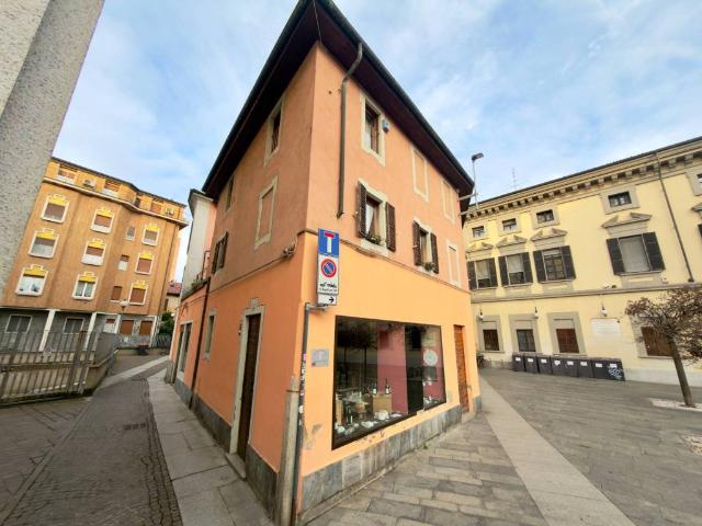 Villa Indipendente in vendita a Sacro Cuore, Piemonte