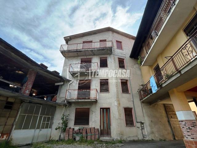 Villa Indipendente in vendita a Novedrate, Lombardia