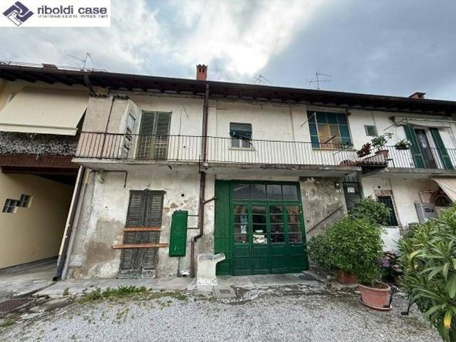 Villa Indipendente in vendita a Arosio, Lombardia