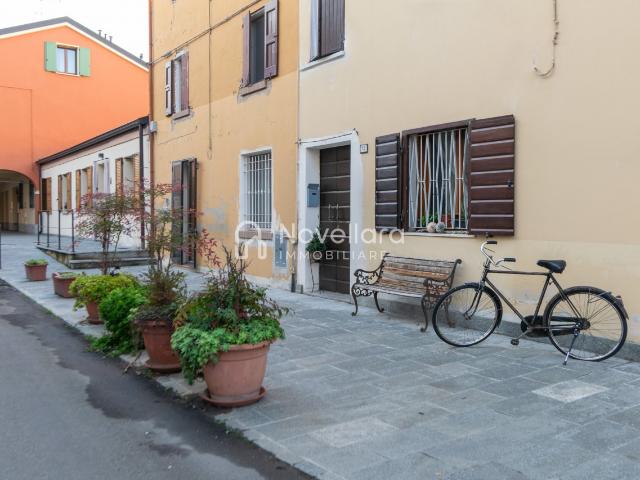 Villa Indipendente in vendita a Bassa Reggiana, Re