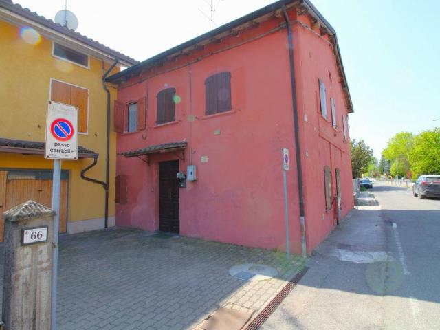 Villa Indipendente in vendita a Bassa Reggiana, Re