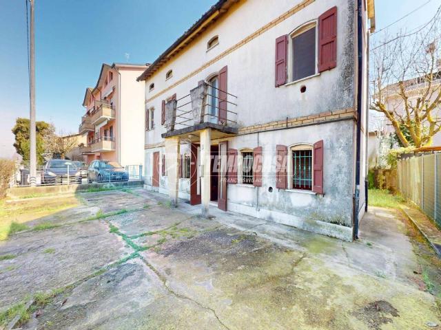 Villa Indipendente in vendita a Bassa Reggiana, Re