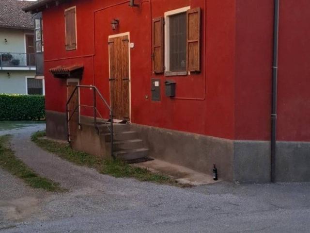 Villa Indipendente in vendita a Novello, Cuneo