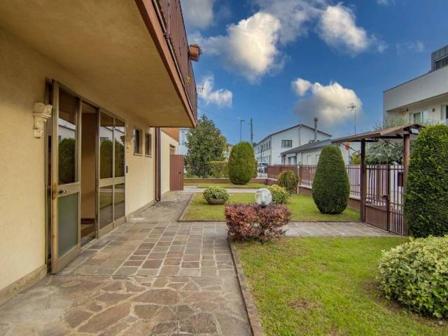 Villa Indipendente in vendita a Noventa Padovana, Veneto