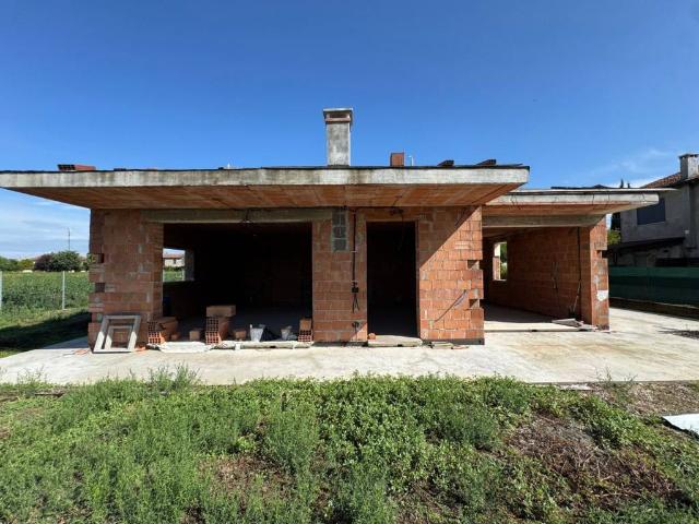 Villa Indipendente in vendita a Noventa Vicentina, Veneto