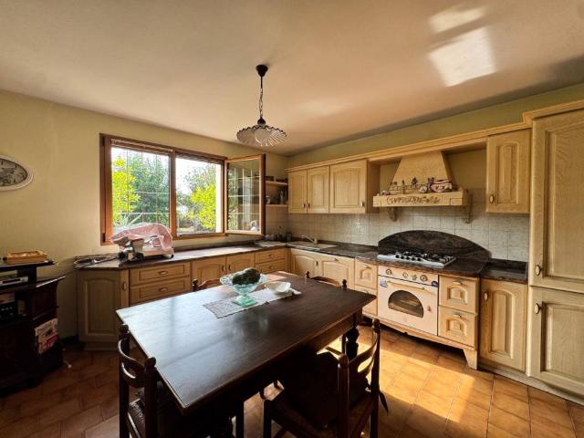 Villa Indipendente in vendita a Noventa Vicentina, Vicenza