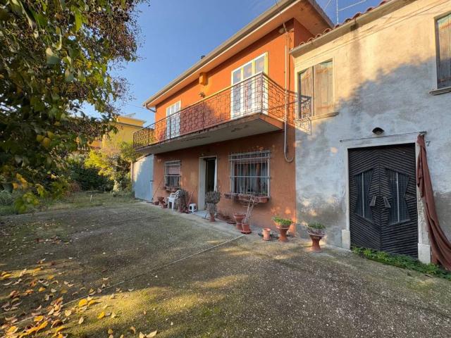 Villa Indipendente in vendita a Noventa Vicentina, Veneto