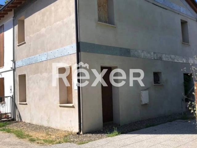 Villa Indipendente in vendita a Unione delle Terre d'Argine, Novi Di Modena