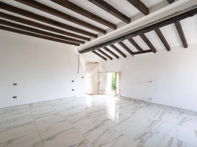 Villa Indipendente in vendita a Unione delle Terre d'Argine, Novi Di Modena