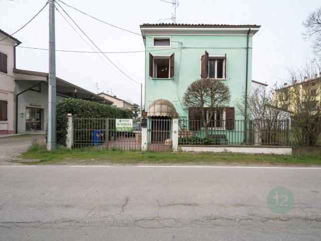 Villa Indipendente in vendita a Unione delle Terre d'Argine, Novi Di Modena