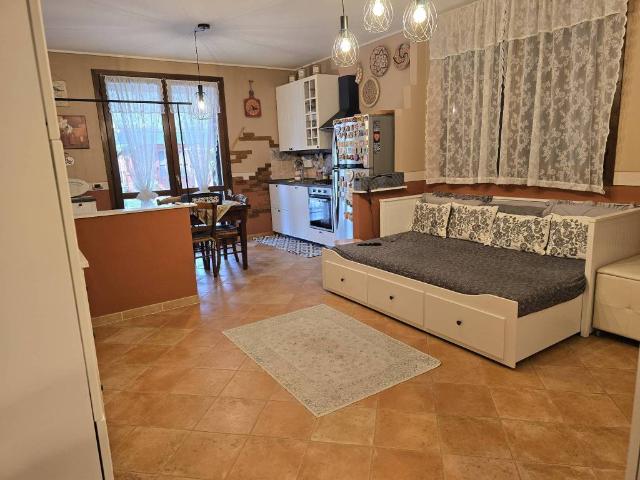 Villa Indipendente in vendita a Unione delle Terre d'Argine, Novi Di Modena