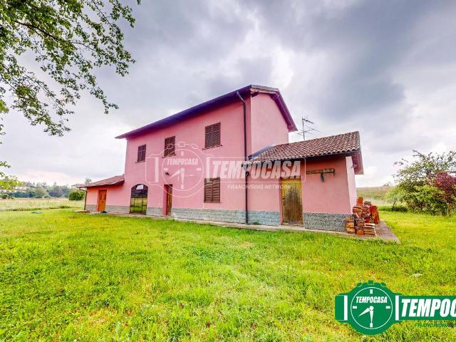 Villa Indipendente in vendita a Piemonte, Alessandria