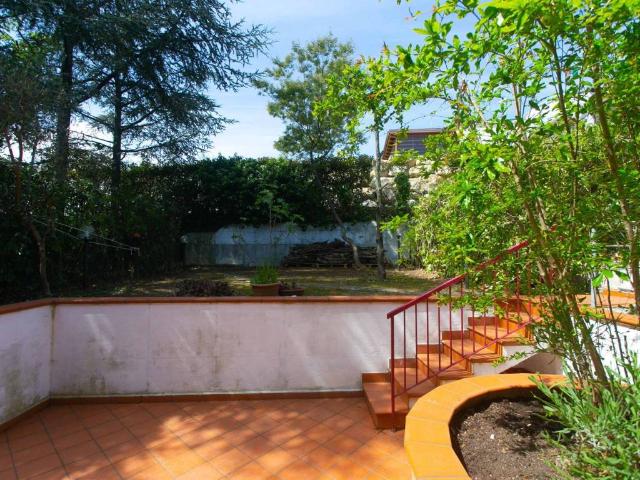 Villa Indipendente in vendita a Marche, Ancona