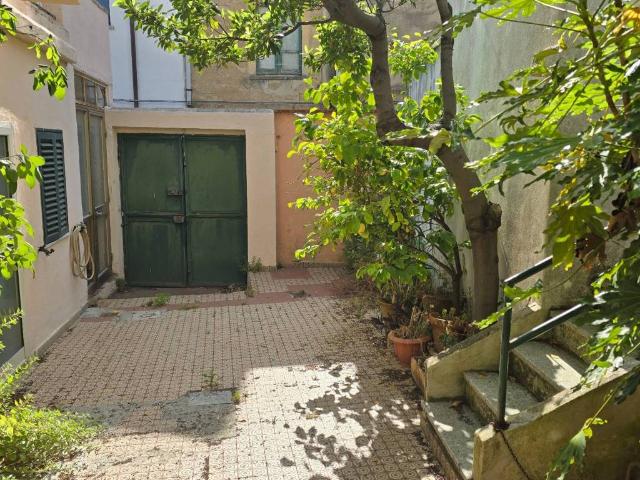 Villa Indipendente in vendita a Santu Predu/San Pietro, Nuoro