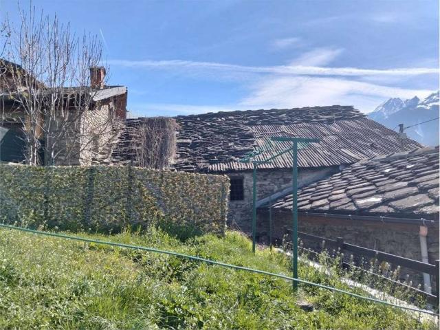Rustico in vendita a Nus, Aosta