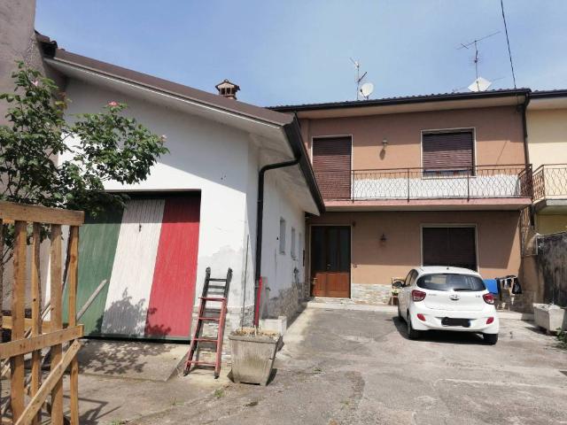 Villa Indipendente in vendita a Nuvolento, Lombardia
