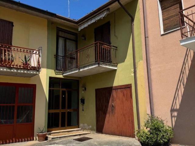 Villa Indipendente in vendita a Nuvolento, Lombardia