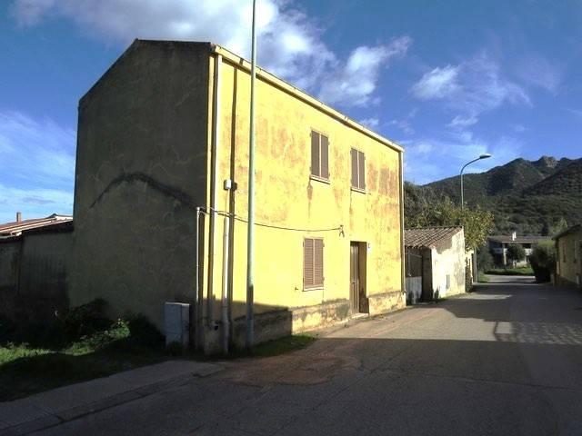 Villa Indipendente in vendita a Nuxis, Sardigna/Sardegna