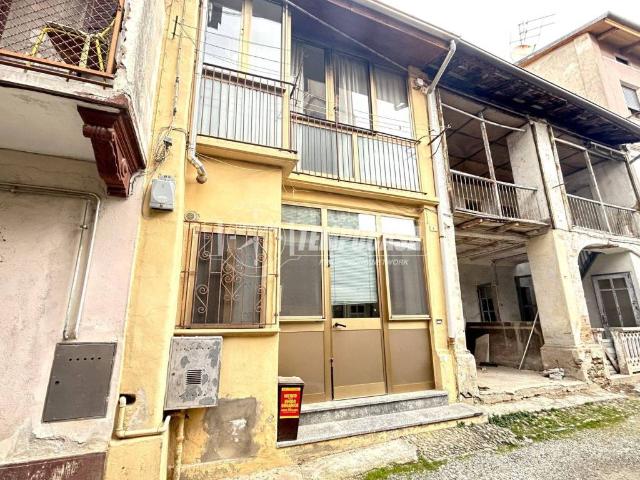 Villa Indipendente in vendita a Piemonte, Biella