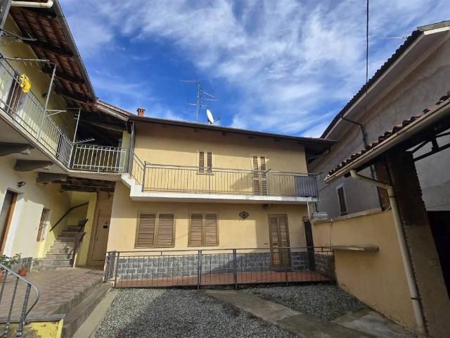 Villa Indipendente in vendita a Piemonte, Biella