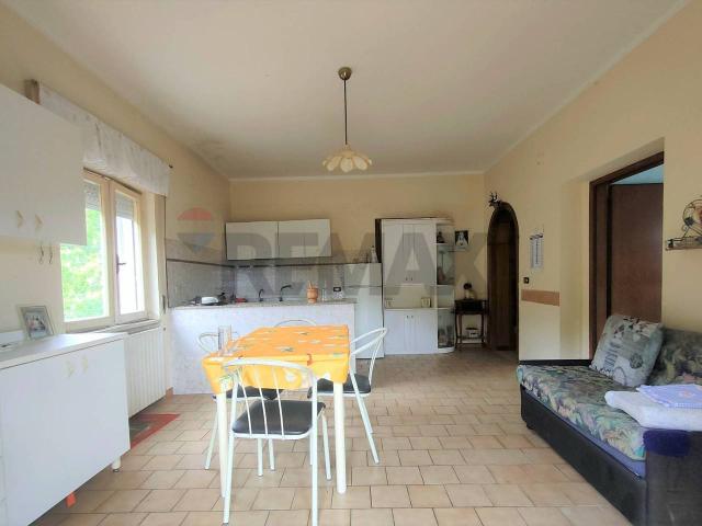 Villa Indipendente in vendita a Ofena, Abruzzo