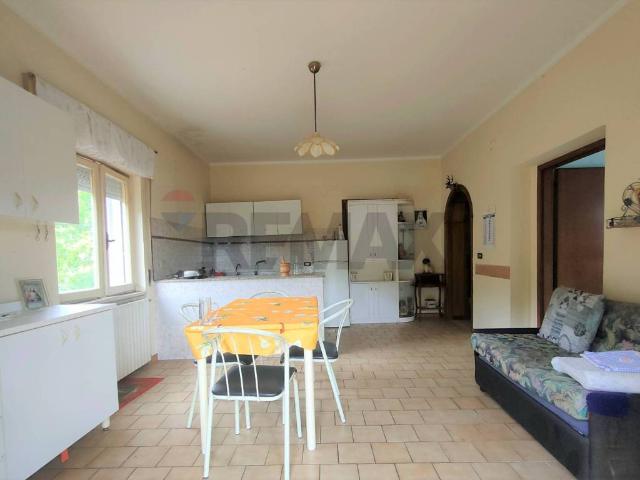 Villa Indipendente in vendita a Ofena, Abruzzo