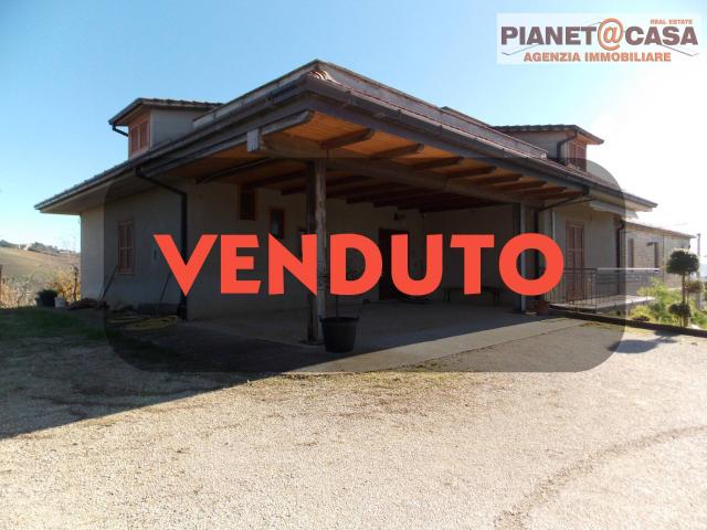 Villa Indipendente in vendita a Marche, Ascoli Piceno