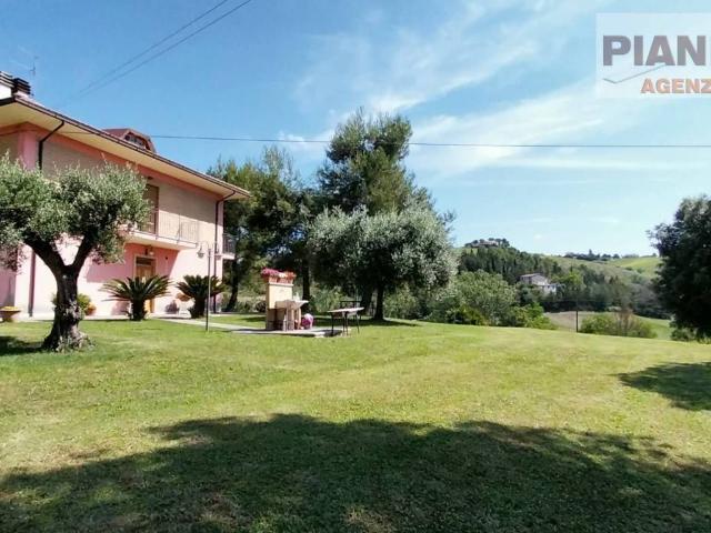 Villa Indipendente in vendita a Marche, Ascoli Piceno