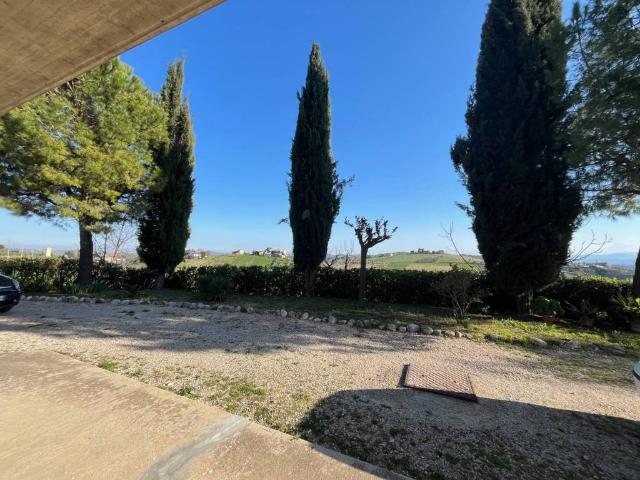 Villa Indipendente in vendita a Marche, Ascoli Piceno